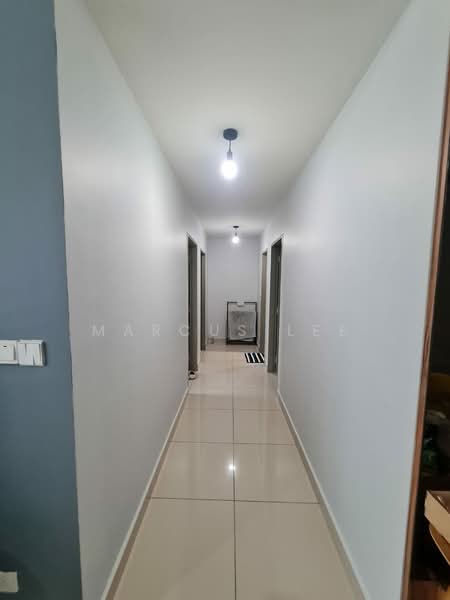 Servis Apartment untuk Disewa di LakePark Residence @ KL North - Marcus Lee - Corridor - PropertyGuru.com.my