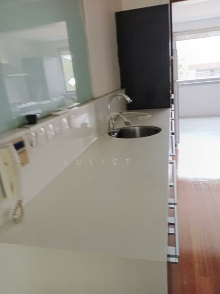 Untuk Disewa - Iringan Hijau