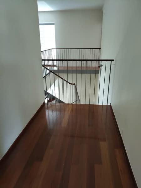 Untuk Disewa - Iringan Hijau