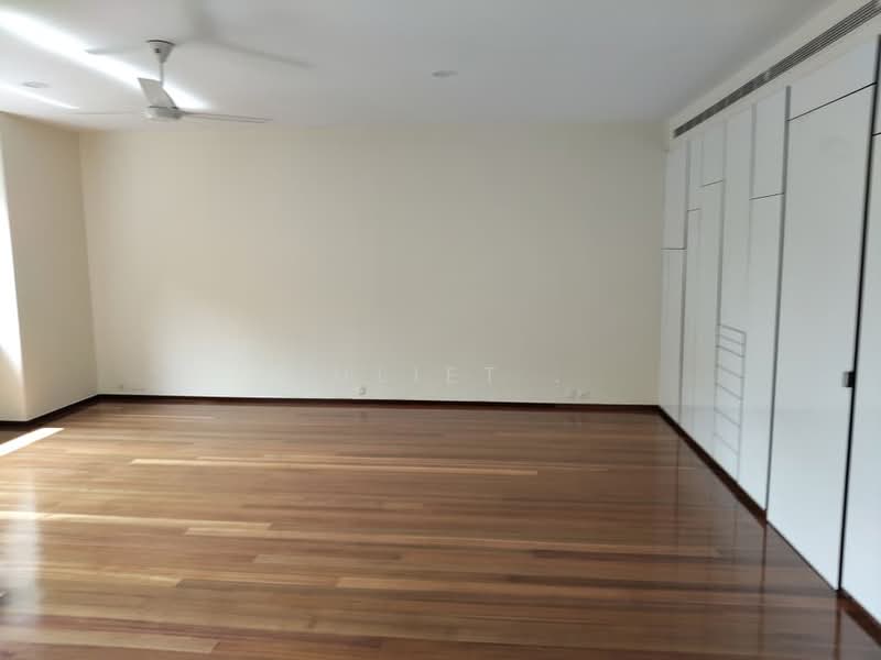 Untuk Disewa - Iringan Hijau