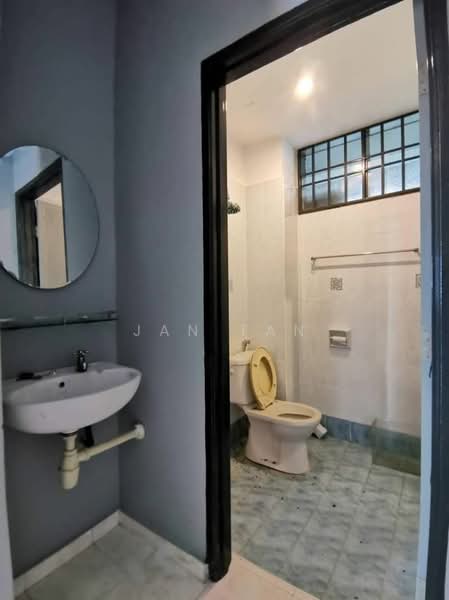 Condominium for Sale at Sunrise Garden Condominium - Jan Tan - Bathroom - PropertyGuru.com.my