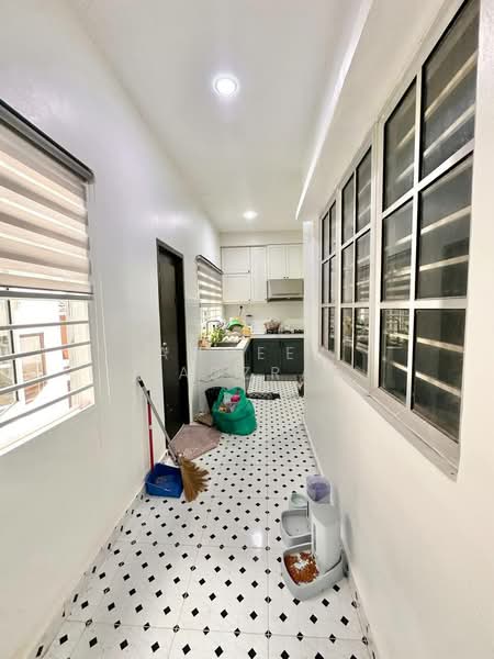 2-storey Terraced House for Sale in Seksyen U11 (Shah Alam) - Ammeer Nadzrai - Kitchen - PropertyGuru.com.my