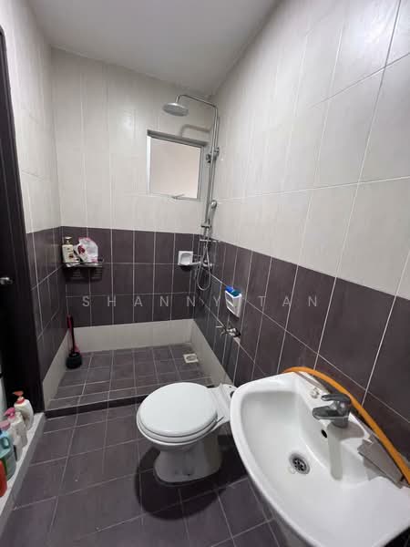 2-storey Terraced House for Sale in Bandar Sungai Long (Selangor) - Shanny Tan - Bathroom - PropertyGuru.com.my