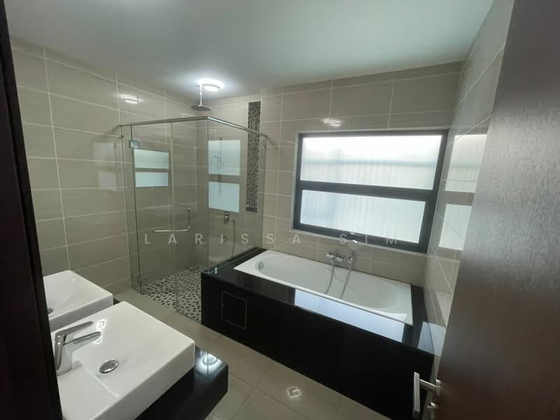 Rumah Teres untuk Disewa di Iskandar Puteri (Nusajaya) (Johor) - Larissa Sim - Bathroom - PropertyGuru.com.my