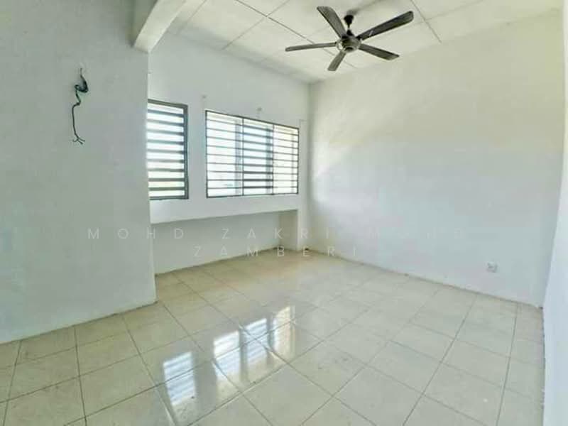1.5-storey Terraced House for Sale in Klang (Selangor) - Mohd Zakri Mohd Zamberi - Interior - PropertyGuru.com.my