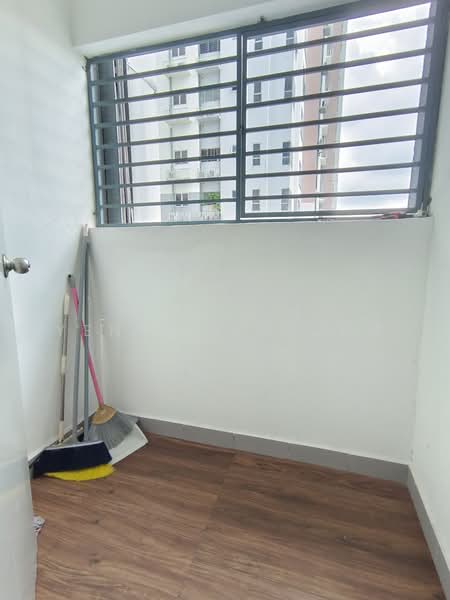 Condominium for Rent at The Wharf Residence - YEN KEE LIONG - Balcony - PropertyGuru.com.my