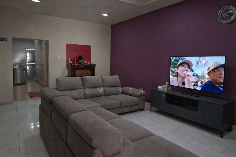 2-storey Terraced House for Sale in Bandar Jaya Putra (Johor Bahru) - CM Yen - Living Room - PropertyGuru.com.my