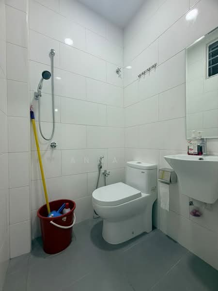 2-storey Terraced House for Sale in Ampang Saujana (Ampang) - Anna H - Bathroom - PropertyGuru.com.my