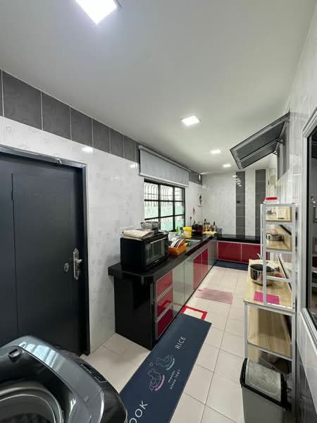Semi-Detached House for Sale in Taman Sri Indera (Temerloh) - Amy Lew - Kitchen - PropertyGuru.com.my