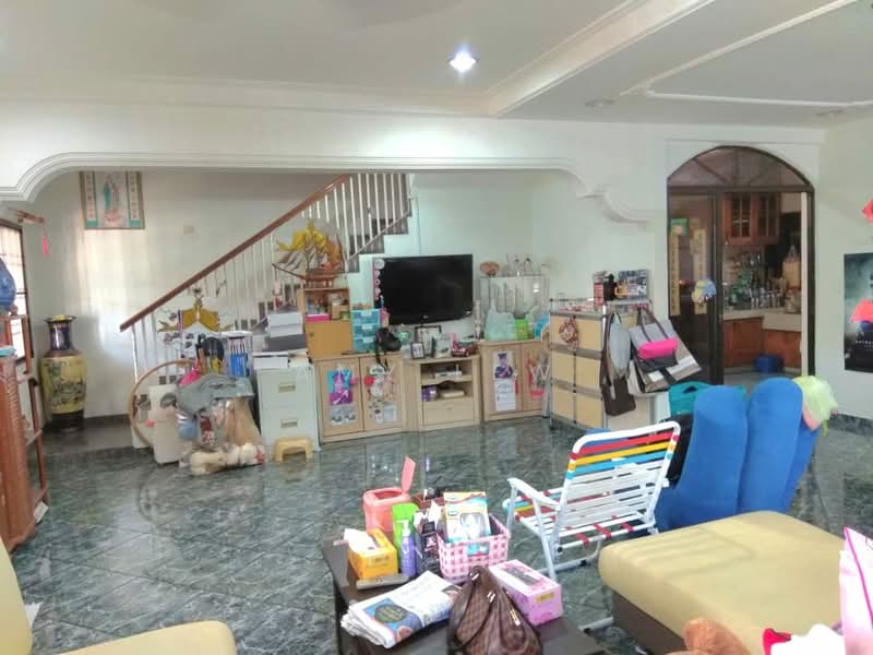 Semi-Detached House for Sale in Taman Sri Indera (Temerloh) - Amy Lew - Living Room - PropertyGuru.com.my