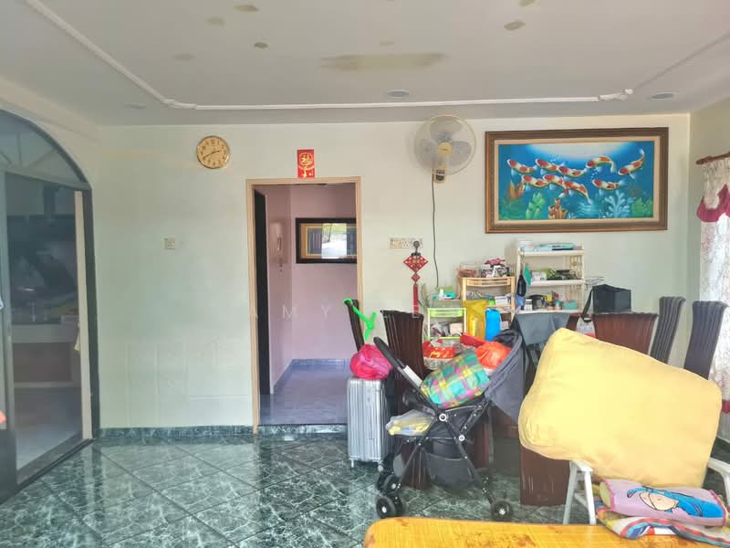 Semi-Detached House for Sale in Taman Sri Indera (Temerloh) - Amy Lew - Living Room - PropertyGuru.com.my