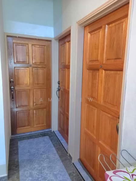 Semi-Detached House for Sale in Taman Sri Indera (Temerloh) - Amy Lew - Entrance - PropertyGuru.com.my