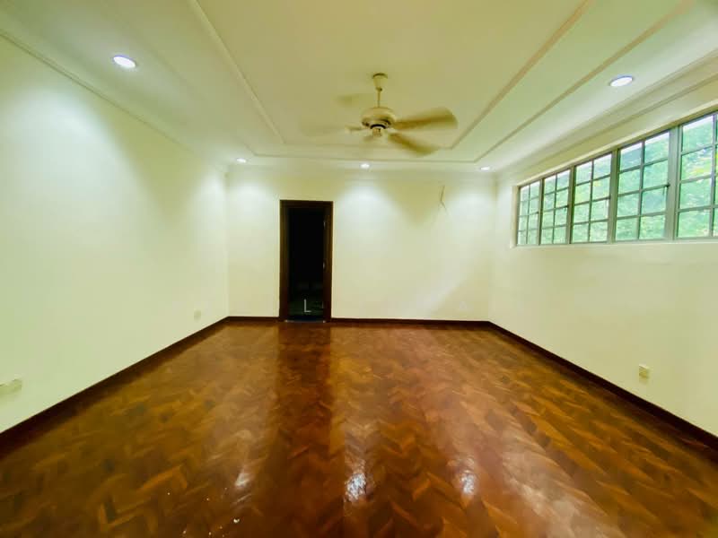 Rumah Banglo untuk Dijual di Taman Duta (Bukit Tunku (Kenny Hills)) - Azrul Ismail - Living Room - PropertyGuru.com.my