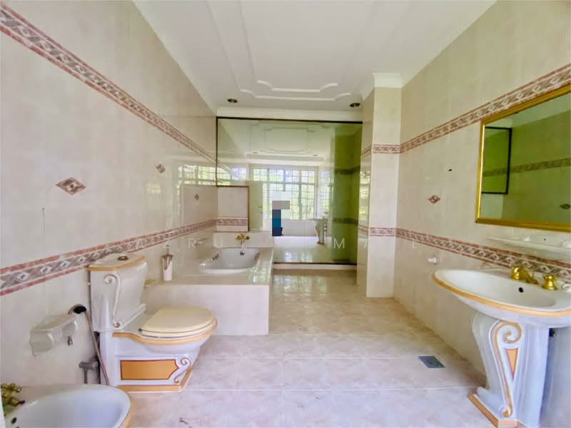 Rumah Banglo untuk Dijual di Taman Duta (Bukit Tunku (Kenny Hills)) - Azrul Ismail - Bathroom - PropertyGuru.com.my