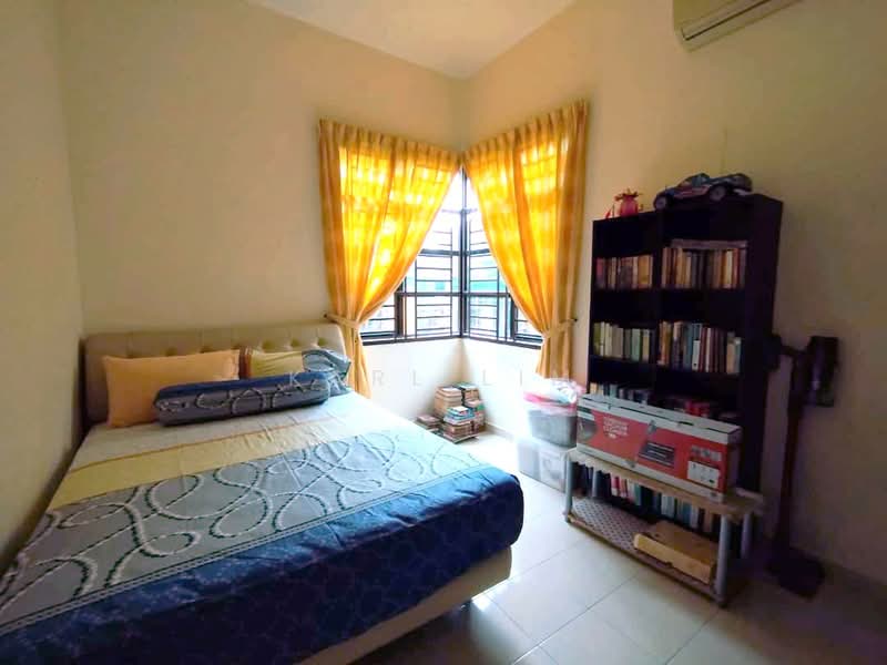 Semi-Detached House for Sale in Taman Nusa Idaman (Iskandar Puteri (Nusajaya)) - Karl Lim - Bedroom - PropertyGuru.com.my