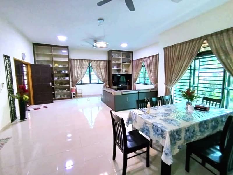 Semi-Detached House for Sale in Taman Nusa Idaman (Iskandar Puteri (Nusajaya)) - Karl Lim - Living Room - PropertyGuru.com.my