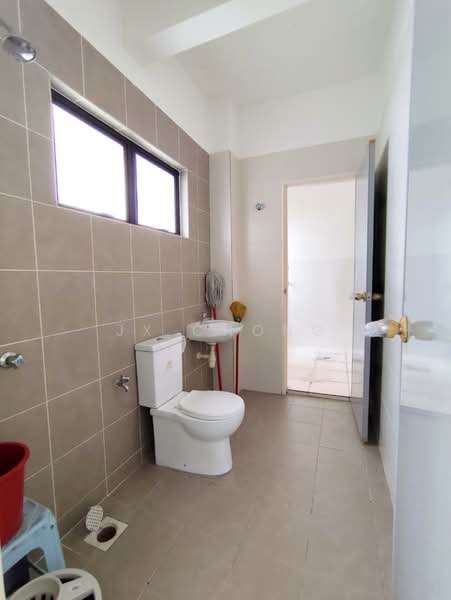 2-storey Terraced House for Sale in Setia Ecohill (Semenyih) - JX Chong - Bathroom - PropertyGuru.com.my