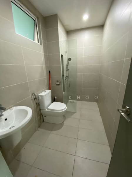 Kondominium untuk Dijual di Setia Pinnacle - Jake Khoo - Bathroom - PropertyGuru.com.my