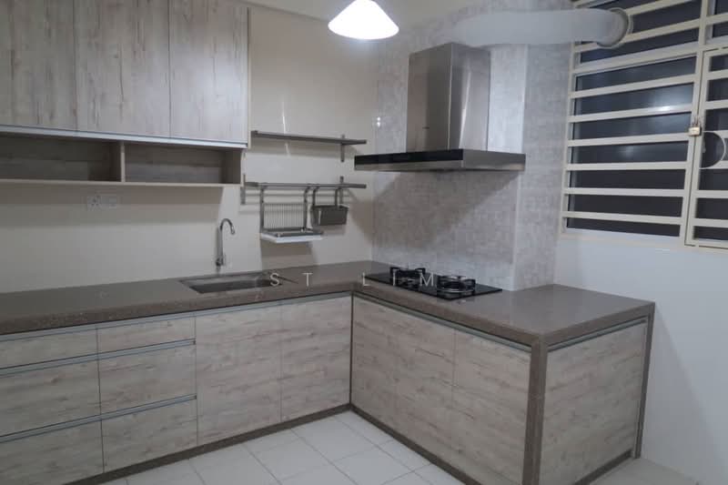 Kondominium untuk Disewa di Elit Heights @ Bayan City - ST Lim - Kitchen - PropertyGuru.com.my