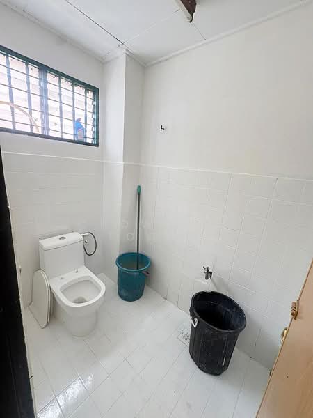 Rumah Teres 2 Tingkat untuk Dijual di Petaling Jaya (Selangor) - Chow Kok Toong - Bathroom - PropertyGuru.com.my