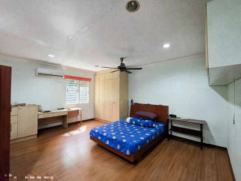 Bungalow for Sale in Kampung Sungai Pelong (Sungai Buloh) - Zul Syafiq - Bedroom - PropertyGuru.com.my