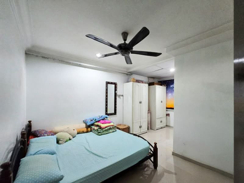 Bungalow for Sale in Kampung Sungai Pelong (Sungai Buloh) - Zul Syafiq - Bedroom - PropertyGuru.com.my