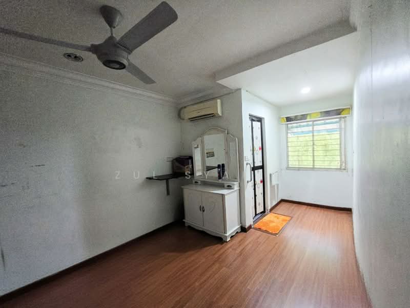 Bungalow for Sale in Kampung Sungai Pelong (Sungai Buloh) - Zul Syafiq - Interior - PropertyGuru.com.my
