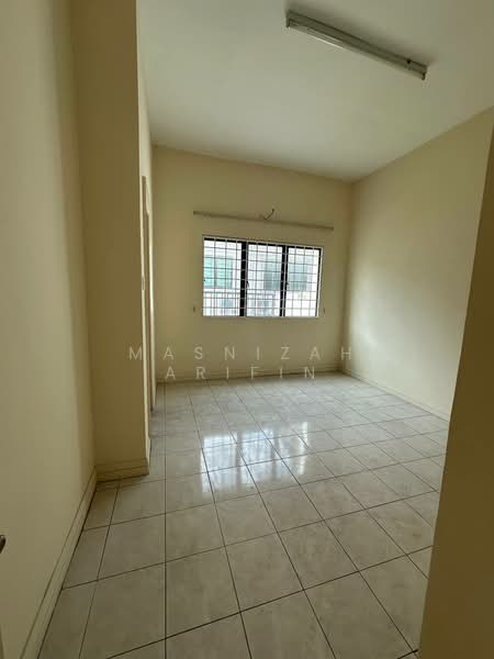 Semi-Detached House for Sale in Bandar Putra Permai (Seri Kembangan) - Masnizah Arifin - Interior - PropertyGuru.com.my