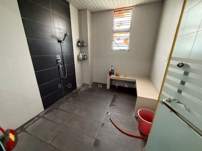 2-storey Terraced House for Sale in Saujana Rawang (Rawang) - Roman Yap - Bathroom - PropertyGuru.com.my