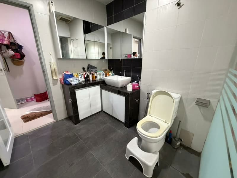 2-storey Terraced House for Sale in Saujana Rawang (Rawang) - Roman Yap - Bathroom - PropertyGuru.com.my
