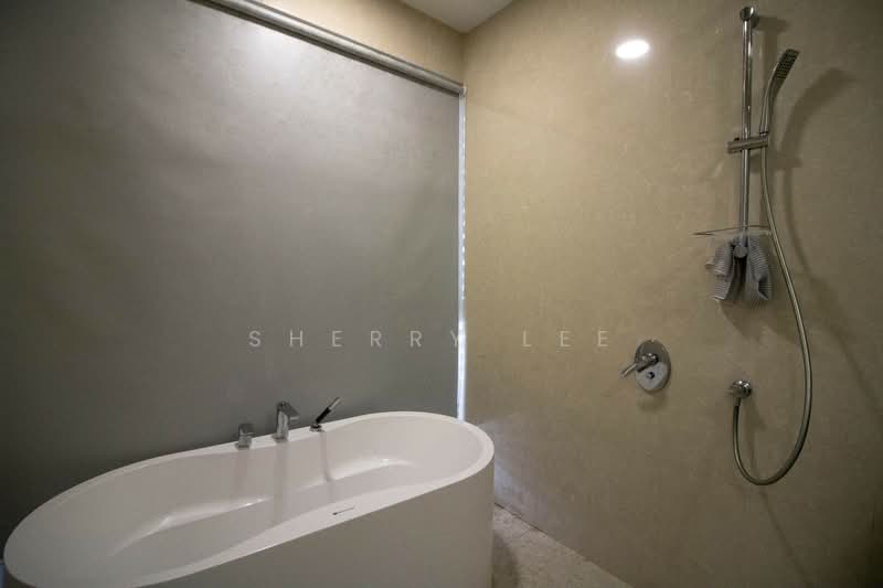 Condominium for Sale at Pavilion Hilltop - Sherry Lee - Bathroom - PropertyGuru.com.my