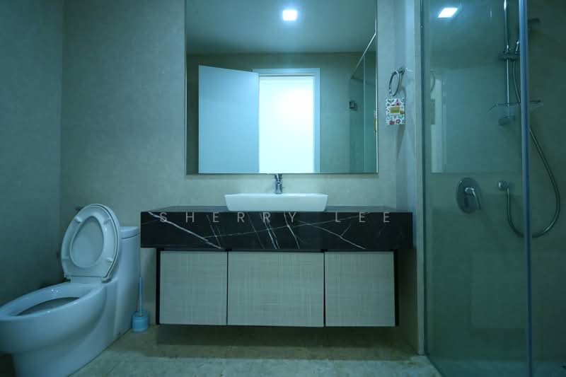Condominium for Sale at Pavilion Hilltop - Sherry Lee - Bathroom - PropertyGuru.com.my