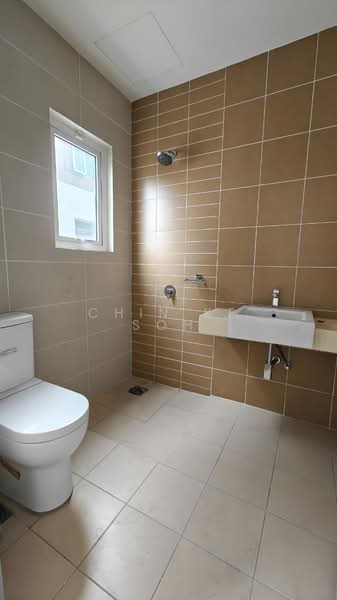 Semi-Detached House for Sale in Puchong (Selangor) - Chin Ke Soh - Bathroom - PropertyGuru.com.my