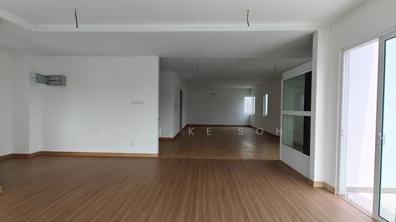 Semi-Detached House for Sale in Puchong (Selangor) - Chin Ke Soh - Living Room - PropertyGuru.com.my