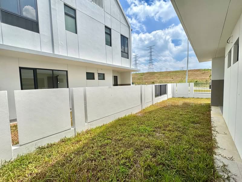 Rumah Berkembar untuk Dijual di Elmina (Shah Alam) - Shaziery Iskandar - Exterior - PropertyGuru.com.my