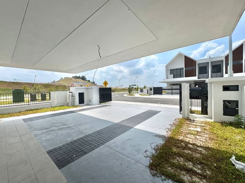 Rumah Berkembar untuk Dijual di Elmina (Shah Alam) - Shaziery Iskandar - Exterior - PropertyGuru.com.my