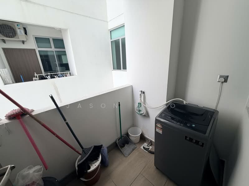 Servis Apartment untuk Dijual di SKS Habitat - Jason Khoo - Balcony - PropertyGuru.com.my
