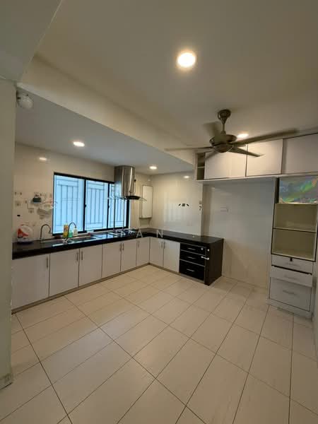Rumah Teres 1 Tingkat untuk Dijual di Taman Overseas Union (Taman Oug) (Jalan Klang Lama (Old Klang Road)) - Han . - Kitchen - PropertyGuru.com.my