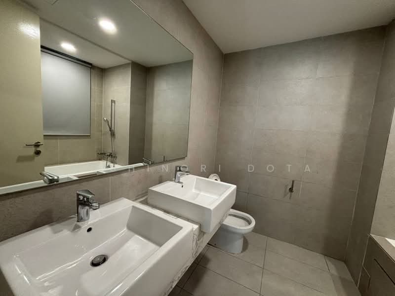 Service Residence for Rent at Ooak Serviced Apartments @ Kiara 163 - Yoshinori Dota - Master Bathroom - PropertyGuru.com.my