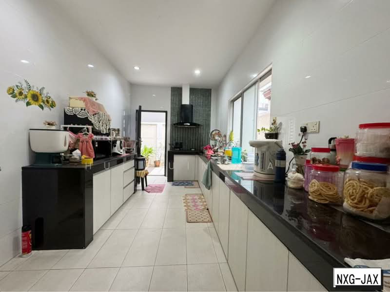 Semi-Detached House for Sale in Ambang Botanic (Klang) - Hui Juin Xian - Kitchen - PropertyGuru.com.my