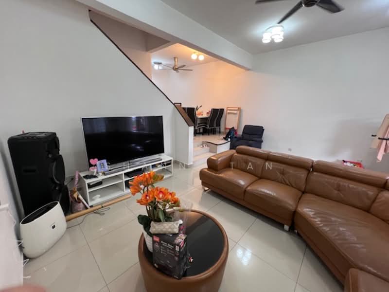 Rumah Teres 2 Tingkat untuk Dijual di Bandar Sungai Long (Selangor) - Shanny Tan - Living Room - PropertyGuru.com.my