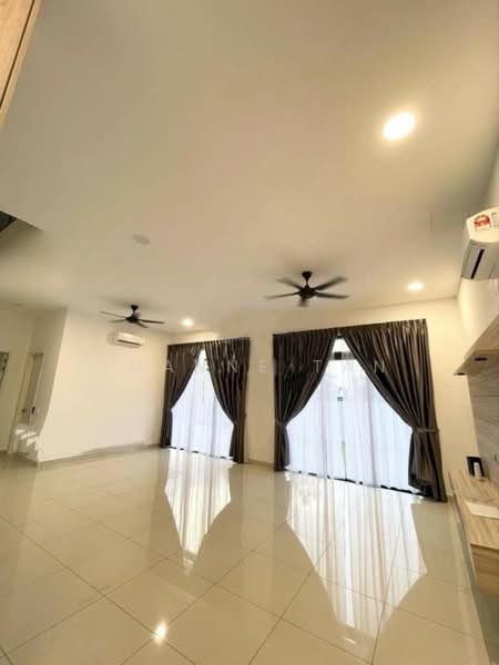 Semi-Detached House for Sale in Setia Alam (Selangor) - Joanne Tan - Living Room - PropertyGuru.com.my