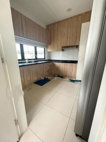 Semi-Detached House for Sale in Setia Alam (Selangor) - Joanne Tan - Kitchen - PropertyGuru.com.my