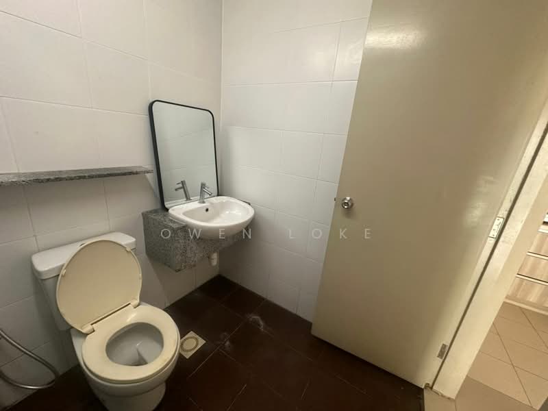 Service Residence for Rent at Pacific Place - Owen Loke - Bathroom - PropertyGuru.com.my