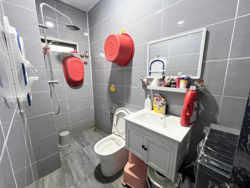 Rumah Teres 2 Tingkat untuk Dijual di Bandar Selesa Jaya (Skudai) - Jackson Pang - Bathroom - PropertyGuru.com.my