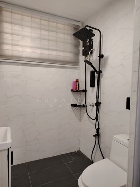 Condominium for Sale at Platinum Hill PV 5 - Zubaidah Kadir - Bathroom - PropertyGuru.com.my