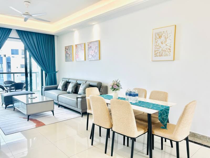 Kondominium untuk Dijual di R&F Princess Cove Phase 2-Seine Region - Bella Tan - Living Room - PropertyGuru.com.my