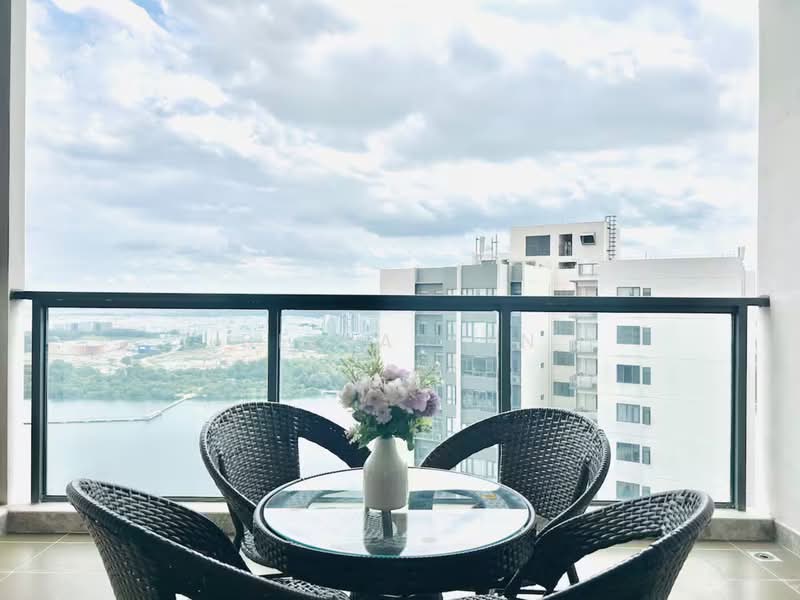 Kondominium untuk Dijual di R&F Princess Cove Phase 2-Seine Region - Bella Tan - Balcony - PropertyGuru.com.my