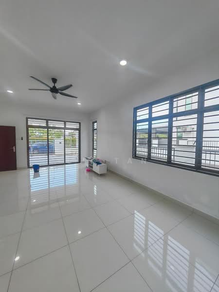 Rumah Teres 2 Tingkat untuk Disewa di Skudai (Johor) - E.K Tan - Living Room - PropertyGuru.com.my