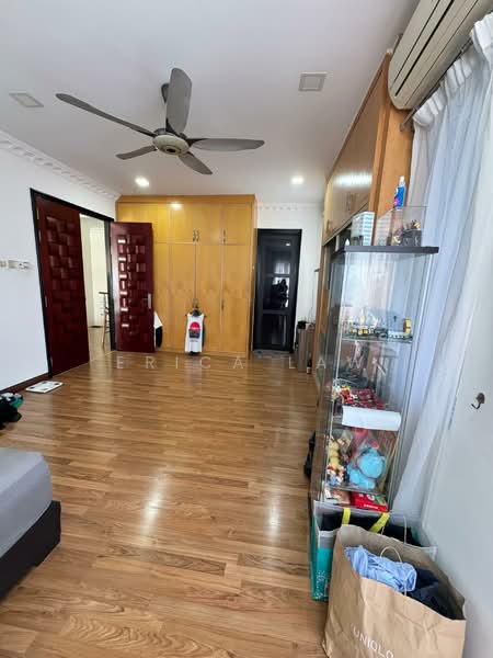 Semi-Detached House for Sale in Taman Naga Emas (Salak South) - Erica Law - Living Room - PropertyGuru.com.my